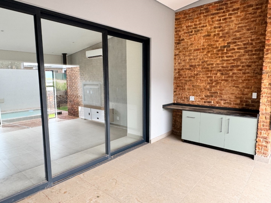 3 Bedroom Property for Sale in Helderzicht Eco Estate North West